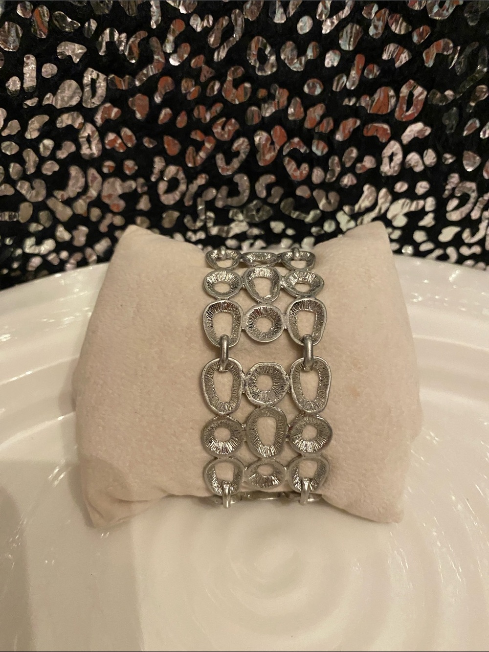 Chicos Silver tone hammered Link magnetic closure bracelet